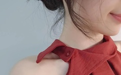 女技师用嘴服务引爆市场